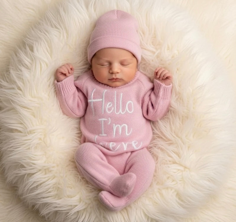 Newborn Knitted Outfit