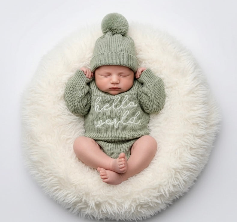 Newborn Knitted Outfit