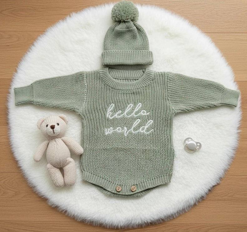 Newborn Knitted Outfit